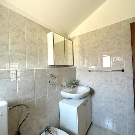 Ajhner Διαμέρισμα