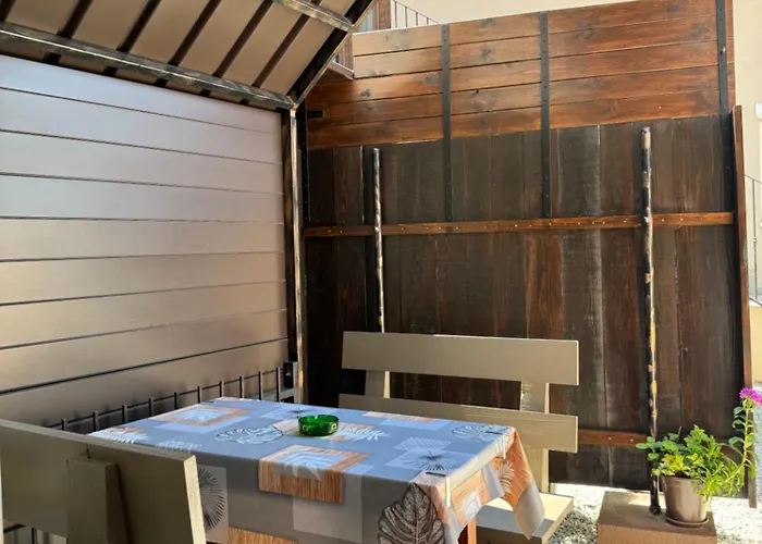 Ajhner Appartement Tar-Vabriga